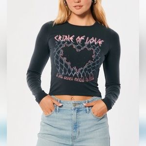 Long sleeved cropped shirt